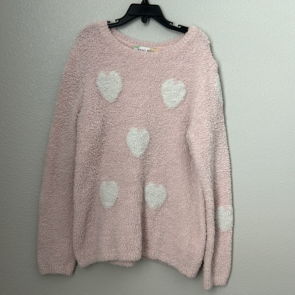 Adorable sweater with hearts
